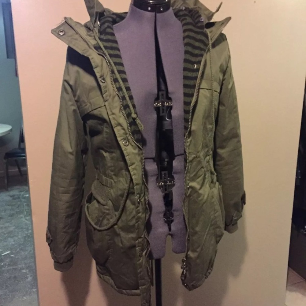 Cute army green jacket